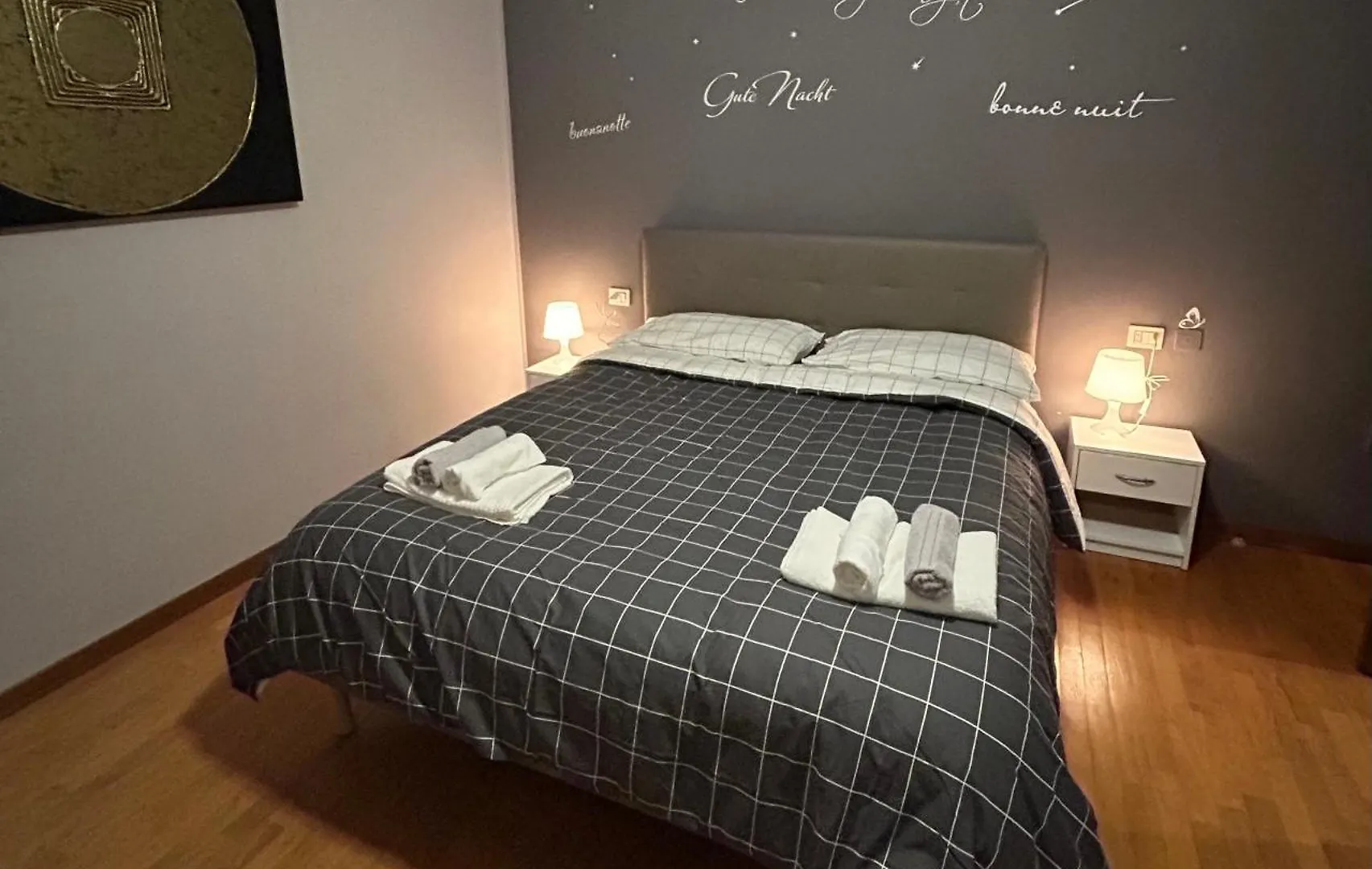 Bologna Gold Apartment ile iletişim